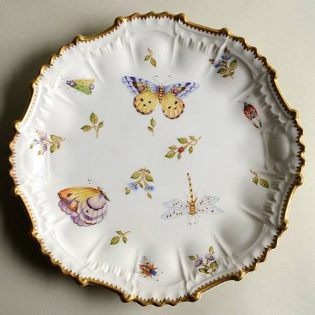 Budapest Spring 10" Scalloped Plate
