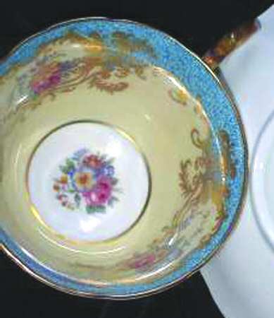 C555 Footed Cup