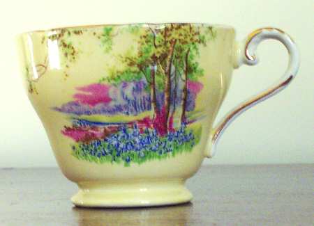 C493-7 Footed Cup