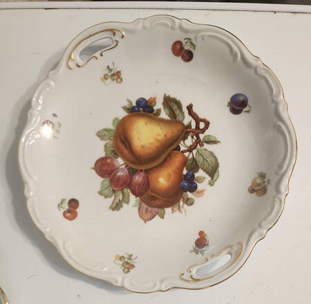 Debra Handled Cake Plate