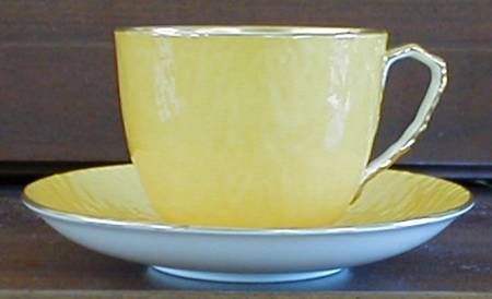 B3346 Footed Cup & Saucer Set