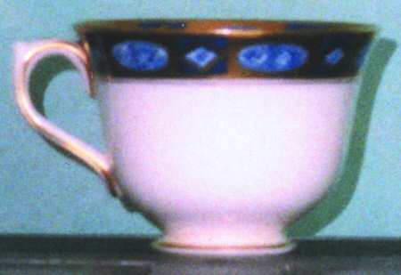 4217 Footed Cup