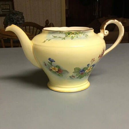 B5137-5 Teapot No Lid
