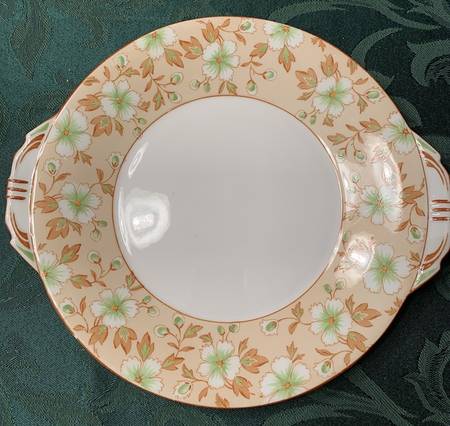 B3887 Handled Cake Plate