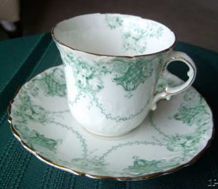 12444 Flat Cup & Saucer Set