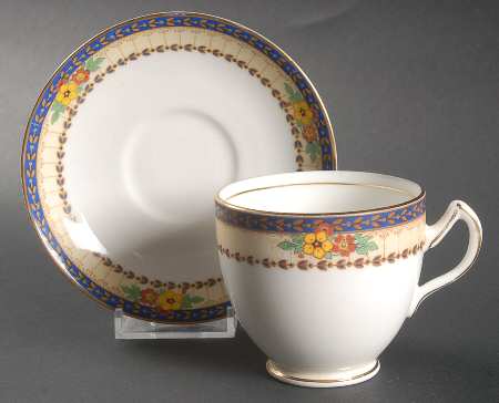 ALL16 Footed Cup & Saucer Set