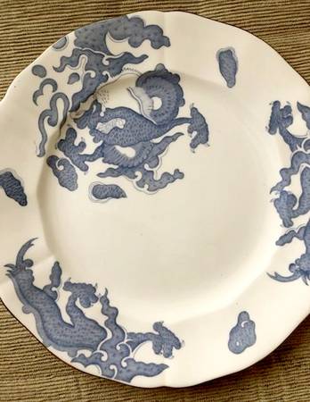 H305 Dinner Plate