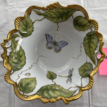 Ivy Garland 9" Round Serving Bowl