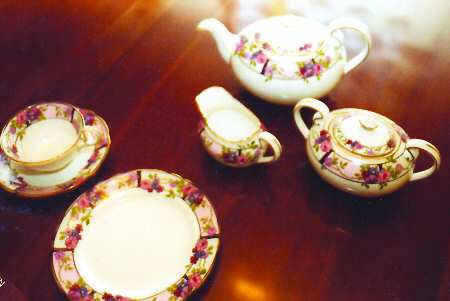 AYN129 Creamer