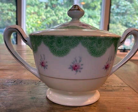 AIC28 Sugar Bowl & Lid