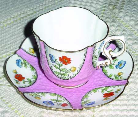B223 Flat Cup & Saucer Set