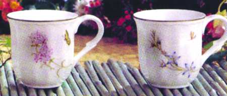Lara's Garden (Scalloped) Mug