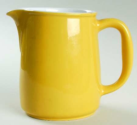 ARA106 40 Oz Pitcher