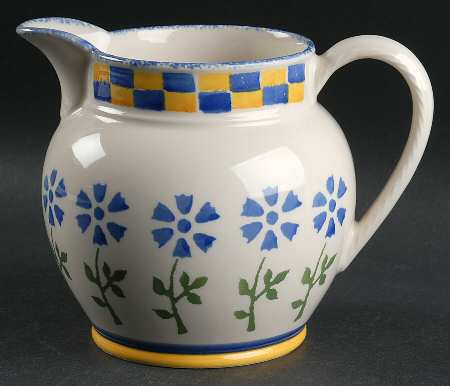 Annabel 32 Oz Pitcher