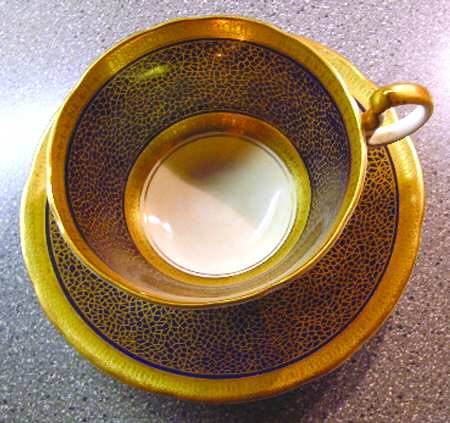 7329 Footed Cup & Saucer Set