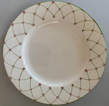 Ribbons N Bows Large Rim Soup Bowl