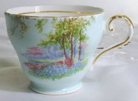 C443-1 Footed Cup