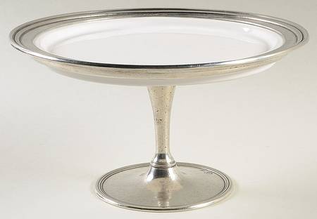 Tuscan 9" Diameter Pedestal Cake Stand