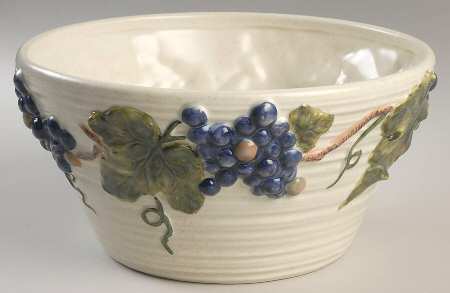 Grapevine Putty 9" Salad Serving Bowl