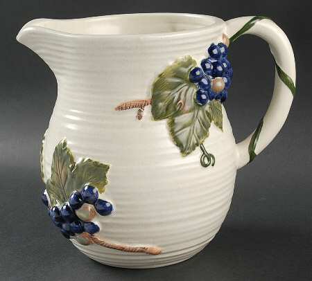 Grapevine Putty 80 Oz Pitcher