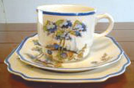 ADA145 Flat Cup & Saucer Set