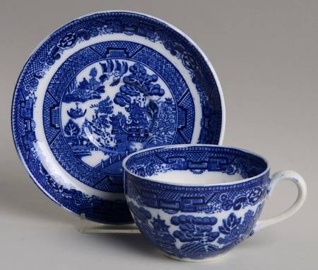 Willow Flow Blue Flat Cup & Saucer Set