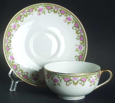 AHR676 Flat Cup & Saucer Set