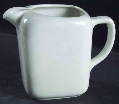 ARA113 20 Oz Pitcher