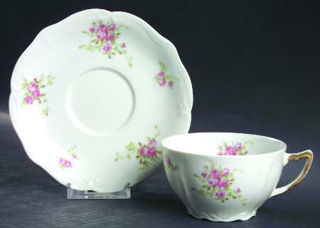 AHR686 Flat Cup & Saucer Set
