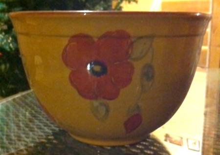 Fleur Rouge 9" Round Serving Bowl