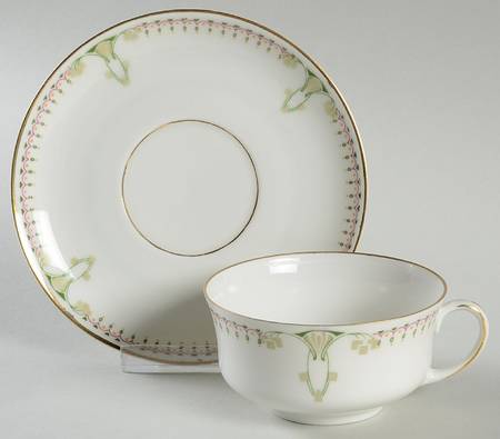 3070 Flat Cup & Saucer Set