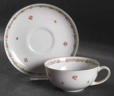 ARZ179 Flat Cup & Saucer Set