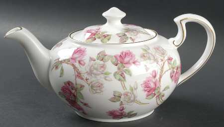 Elizabeth Rose (Smooth) Teapot & Lid