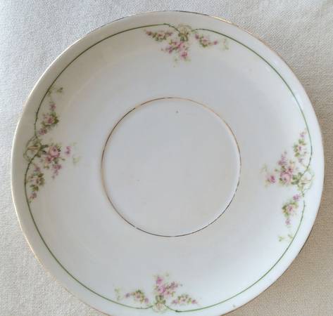 A8602 Saucer