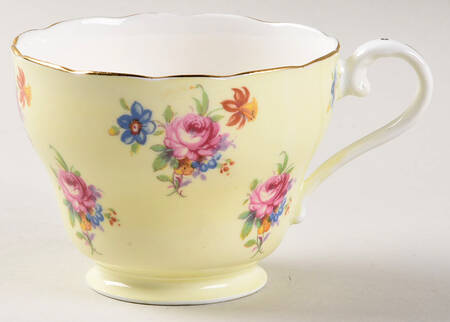 H633-5 Footed Cup