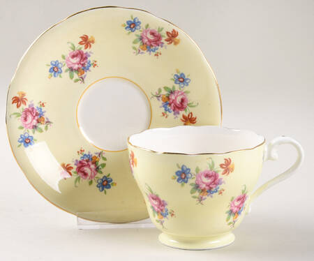 H633-5 Footed Cup & Saucer Set