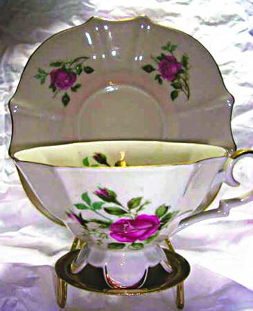 1594 Footed Cup & Saucer Set