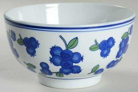 Blueberry 7" Round Vegetable Bowl
