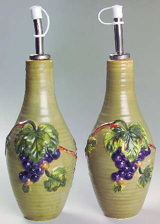 Grapevine Khaki Set of 2 Oil/Vinegar with Drizzle Spouts
