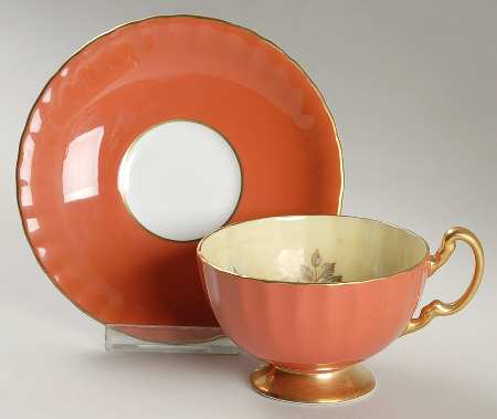 1033 Footed Cup & Saucer Set