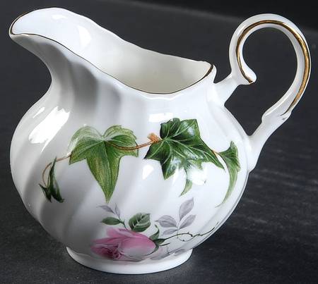 Rose & Ivy Mini Creamer
