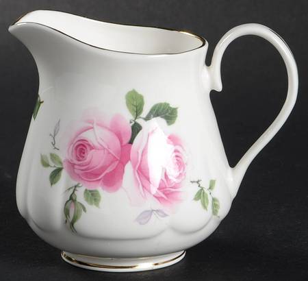 Rose & Ivy Creamer