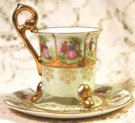 7551 Footed Demitasse Cup & Saucer Set