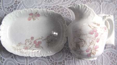 AUS390 Creamer