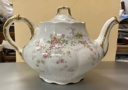 AHR777 Teapot & Lid