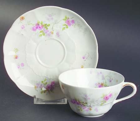 AHR777 Flat Cup & Saucer Set