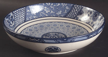 Blue Dynasty 10" Round Vegetable Bowl