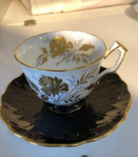 2933 Footed Cup & Saucer Set