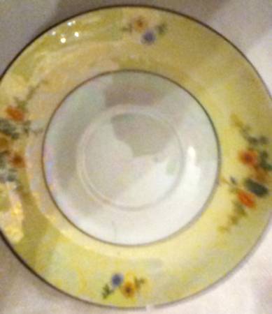 1047 Saucer
