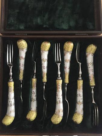 Floraine (Yellow) Individual Fruit Fork with Stainless Tines